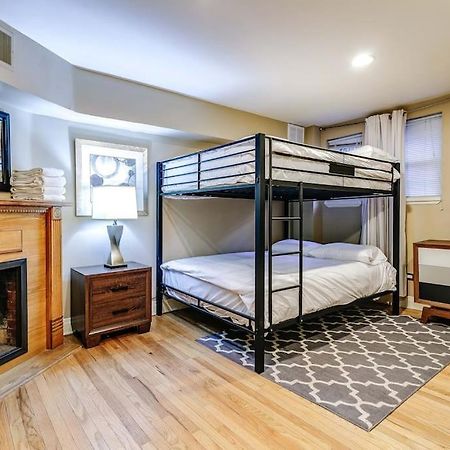 Апартаменты Brownstone In Gold Coast Чикаго Экстерьер фото