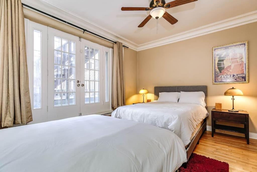 Апартаменты Brownstone In Gold Coast Чикаго Экстерьер фото
